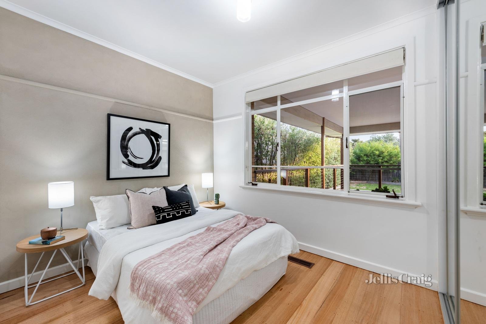 14 Normdale Road, Bentleigh East image 9