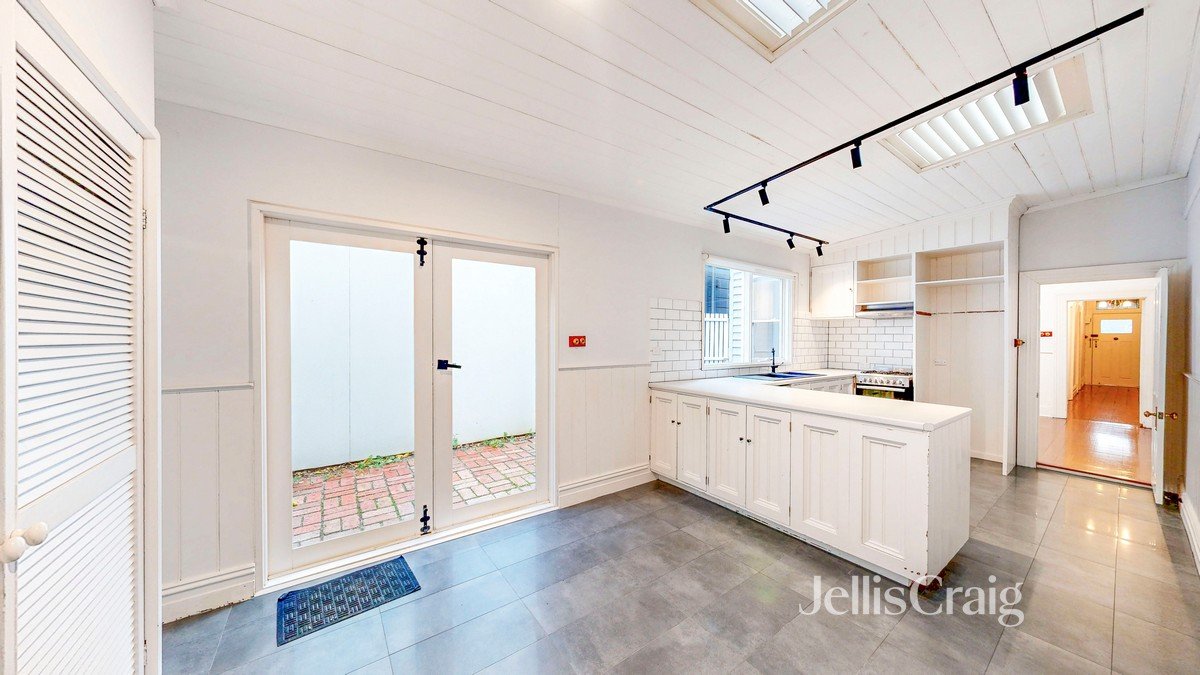 14 Nottingham Street, Prahran image 3