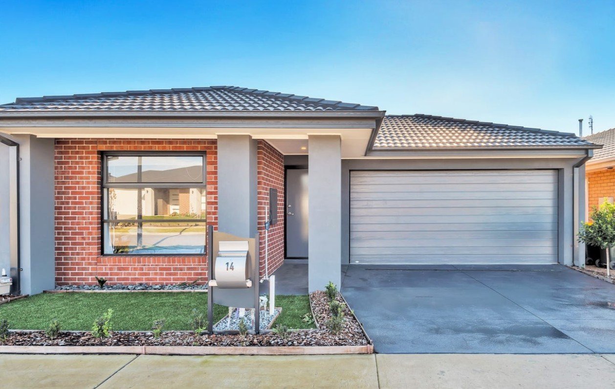 14 Oakdale Street, Charlemont image 1
