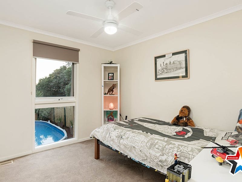 14 Old Kent Road, Mooroolbark image 13