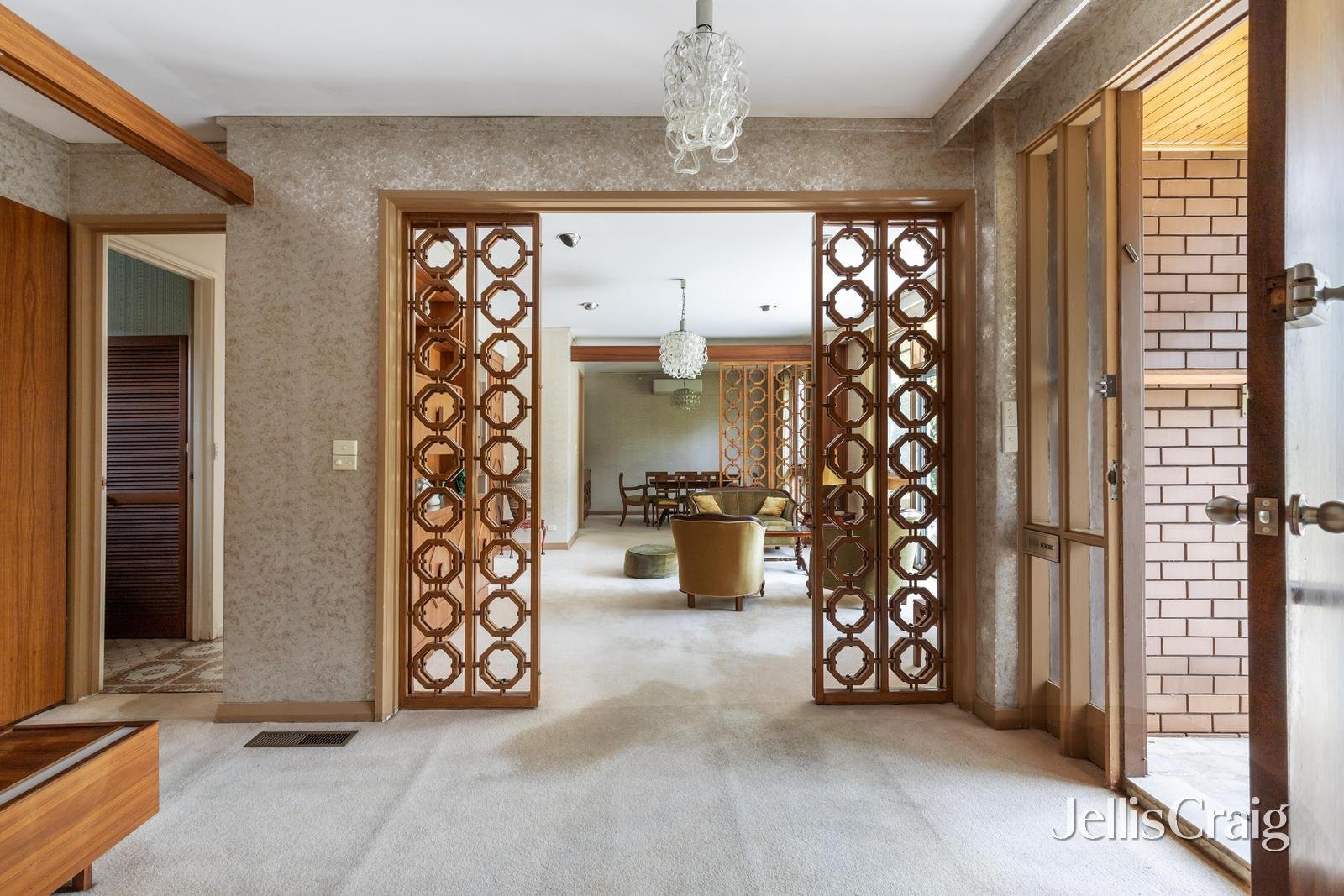 1/4 Orrong Crescent, Caulfield North image 4