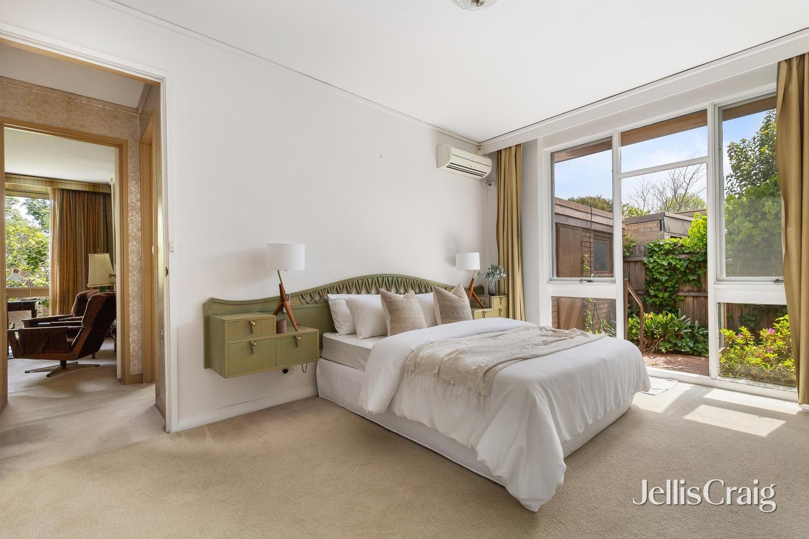 1/4 Orrong Crescent, Caulfield North image 10