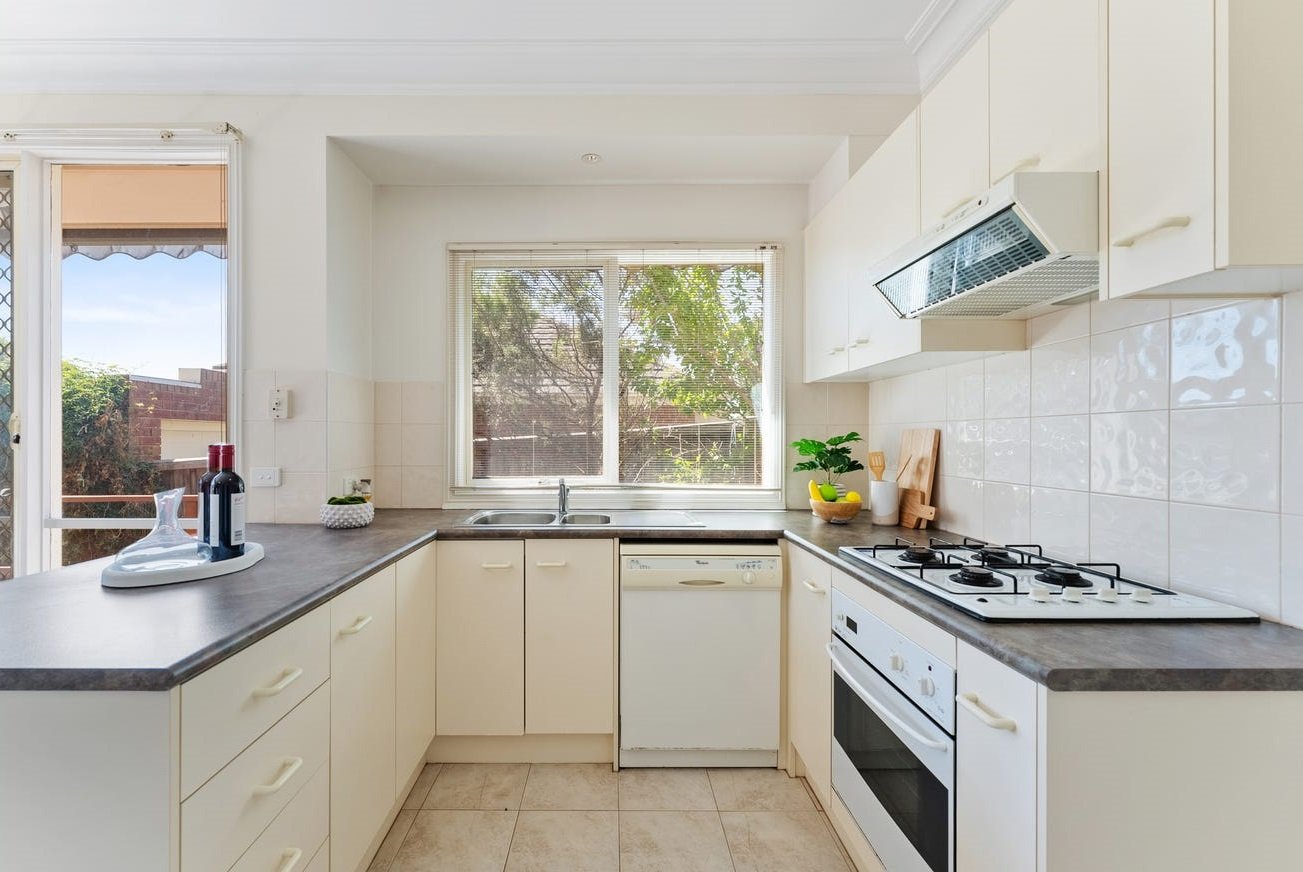 1/4 Ovens Street, Box Hill North image 5