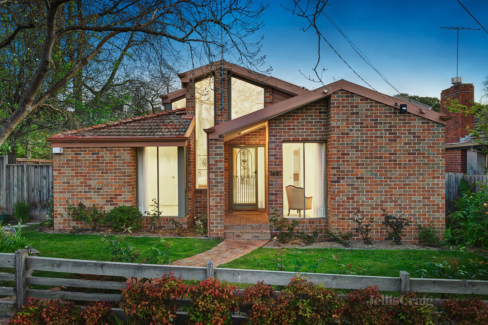 14 Palmer Avenue, Balwyn image 1