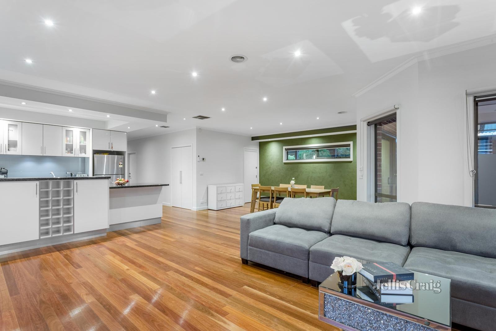 1/4 Parsons Street, Clayton South image 3