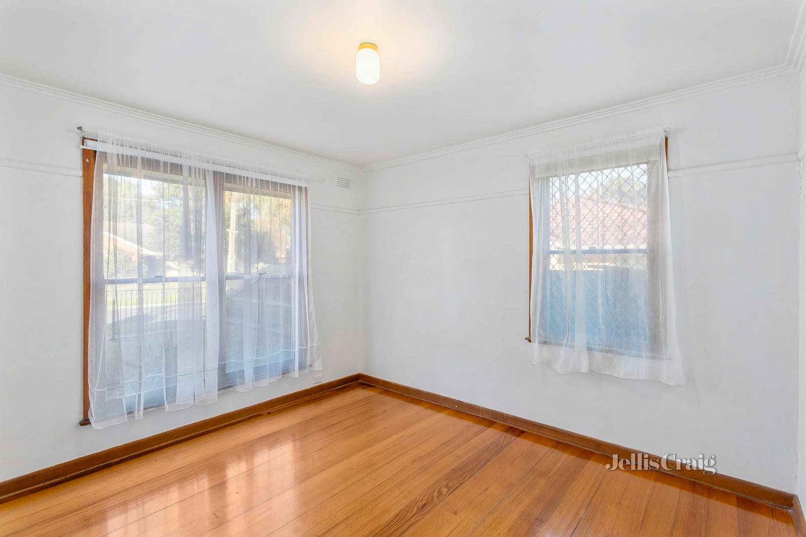 14 Perth Street, Heidelberg West image 5