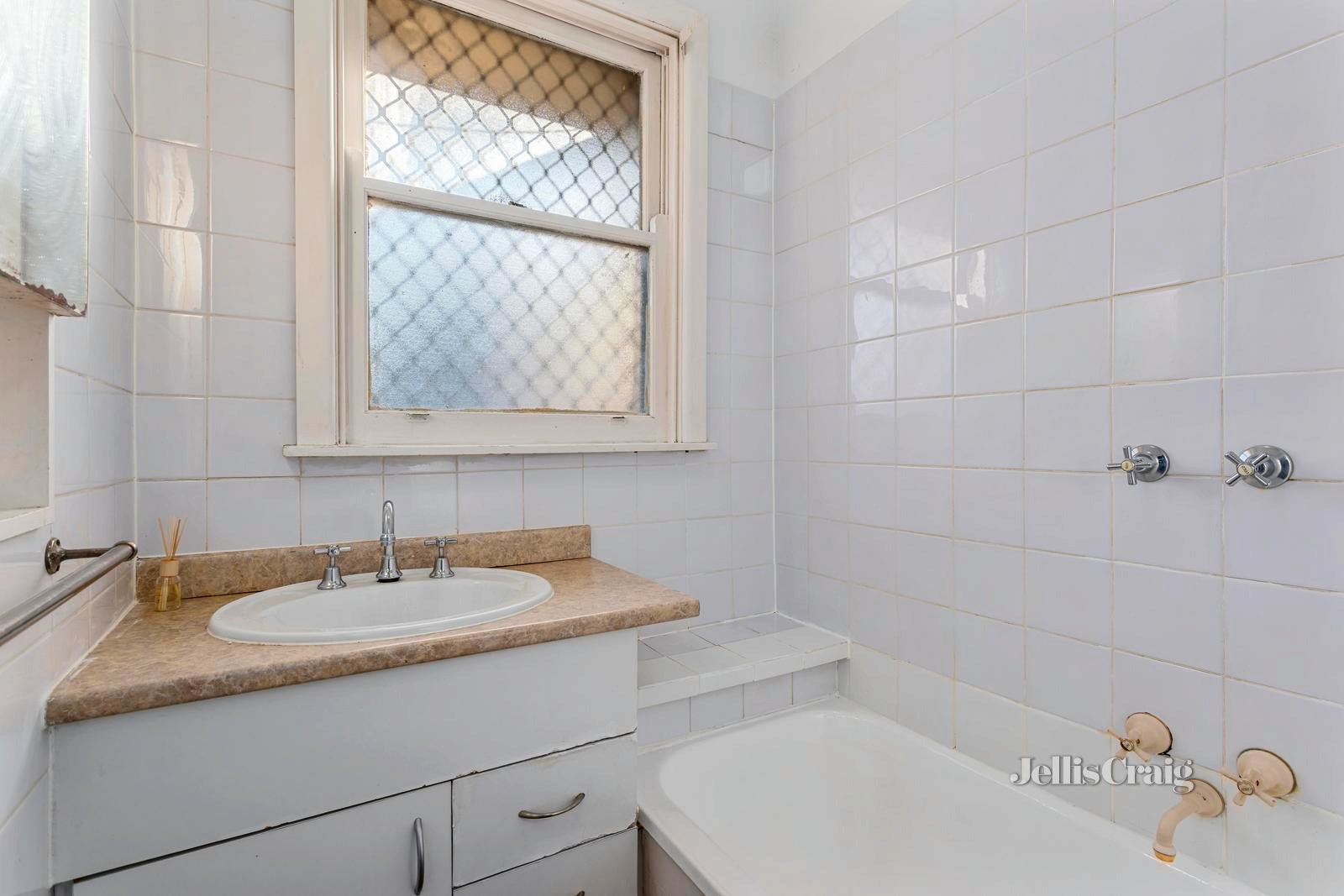 14 Perth Street, Heidelberg West image 9