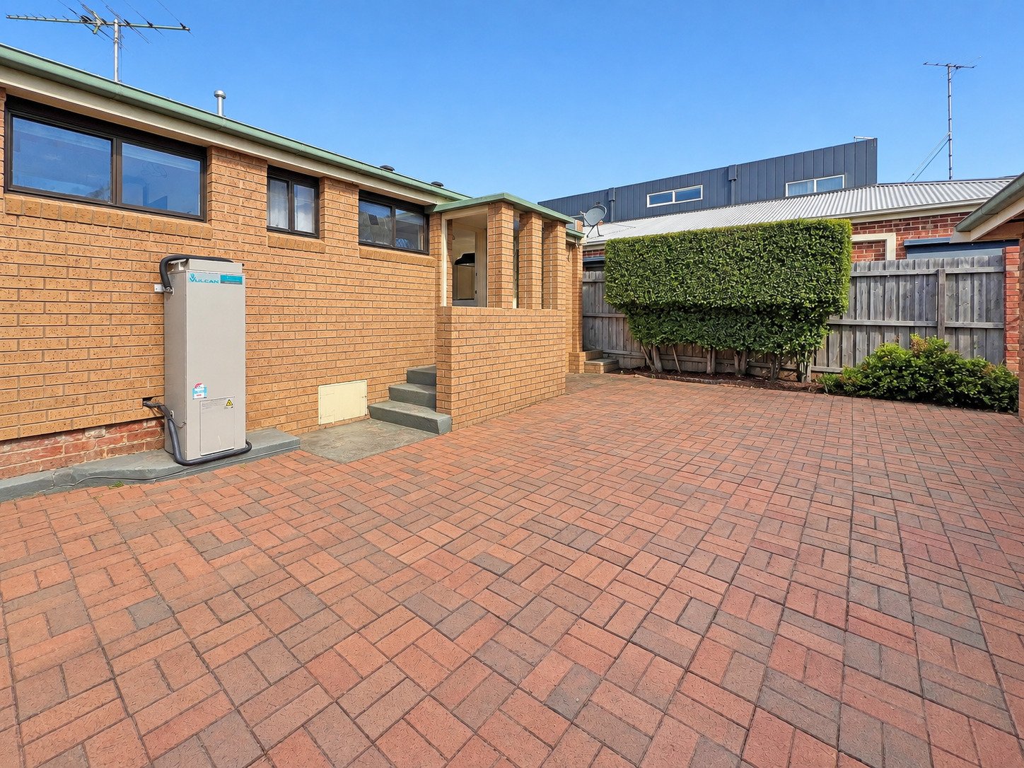 14 Pescott Street, Newtown image 7