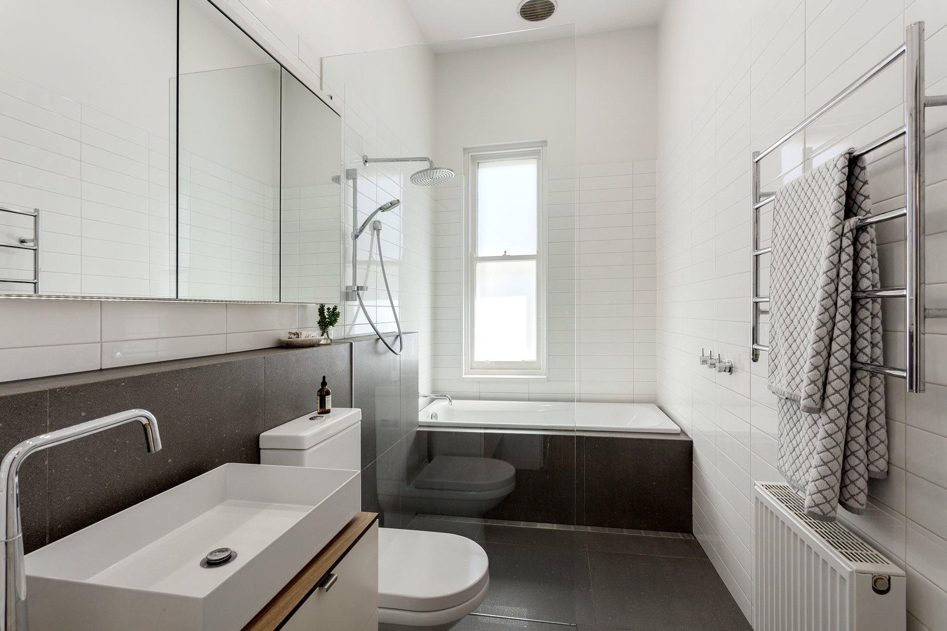 Property Gallery Thumbnail 9