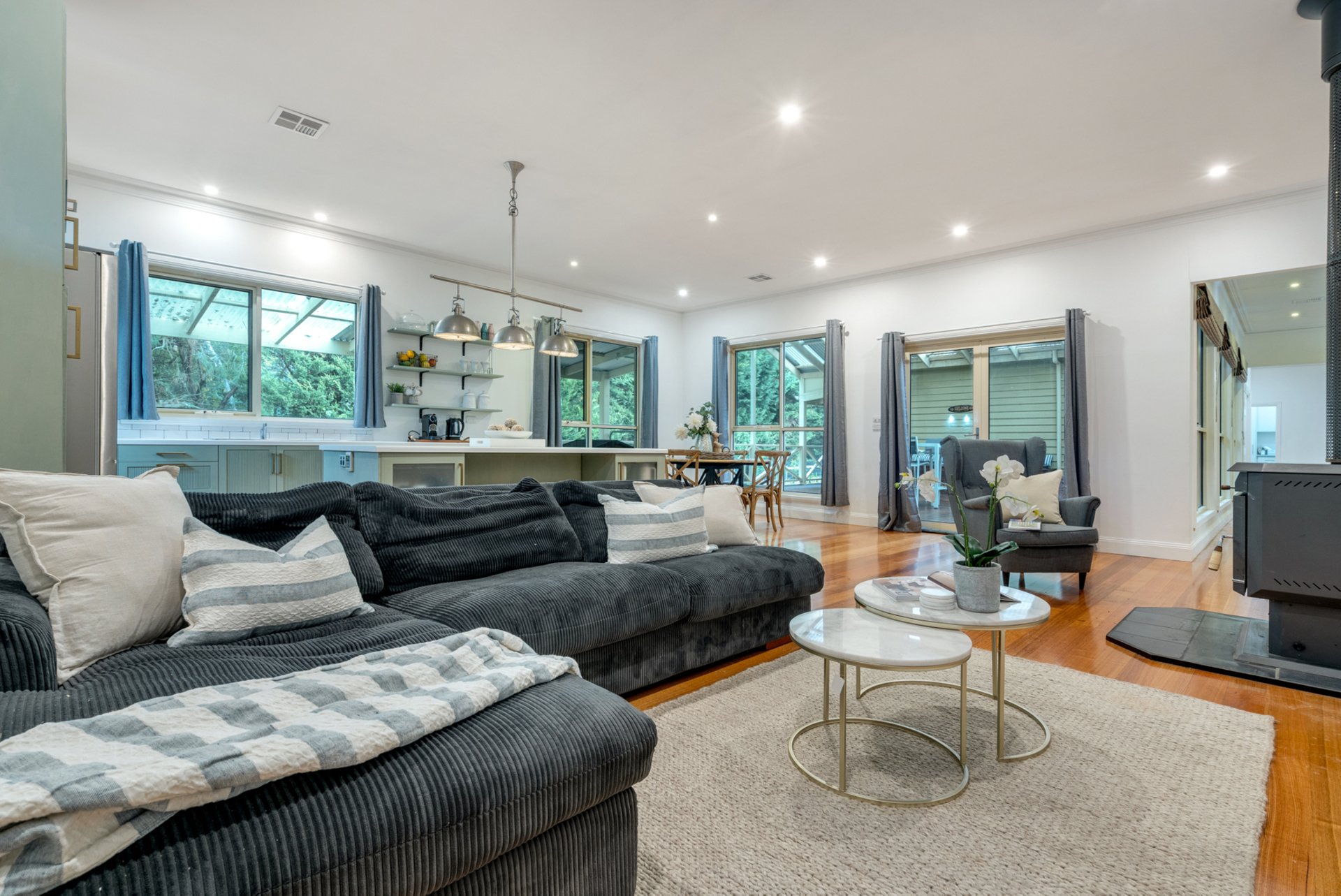 Property Gallery Thumbnail 3