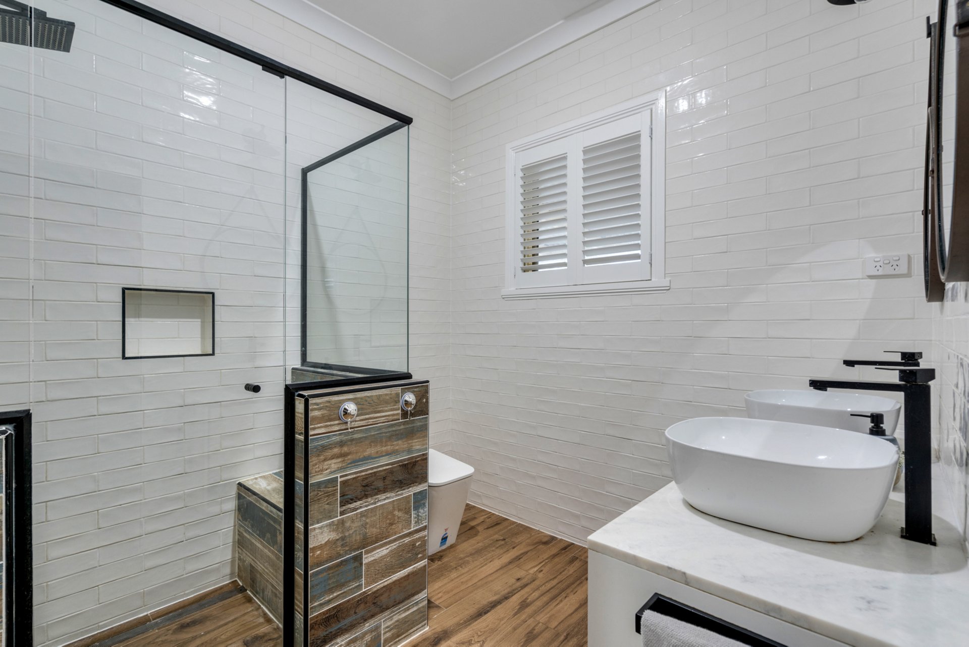 Property Gallery Thumbnail 16