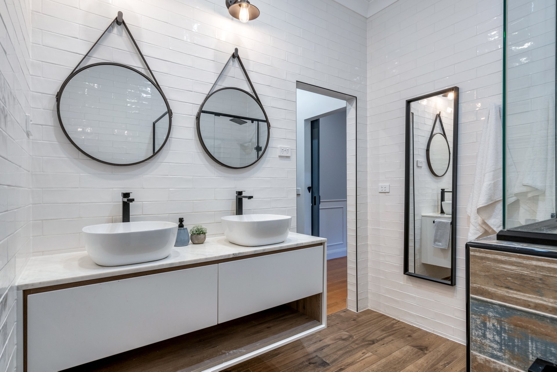 Property Gallery Thumbnail 17