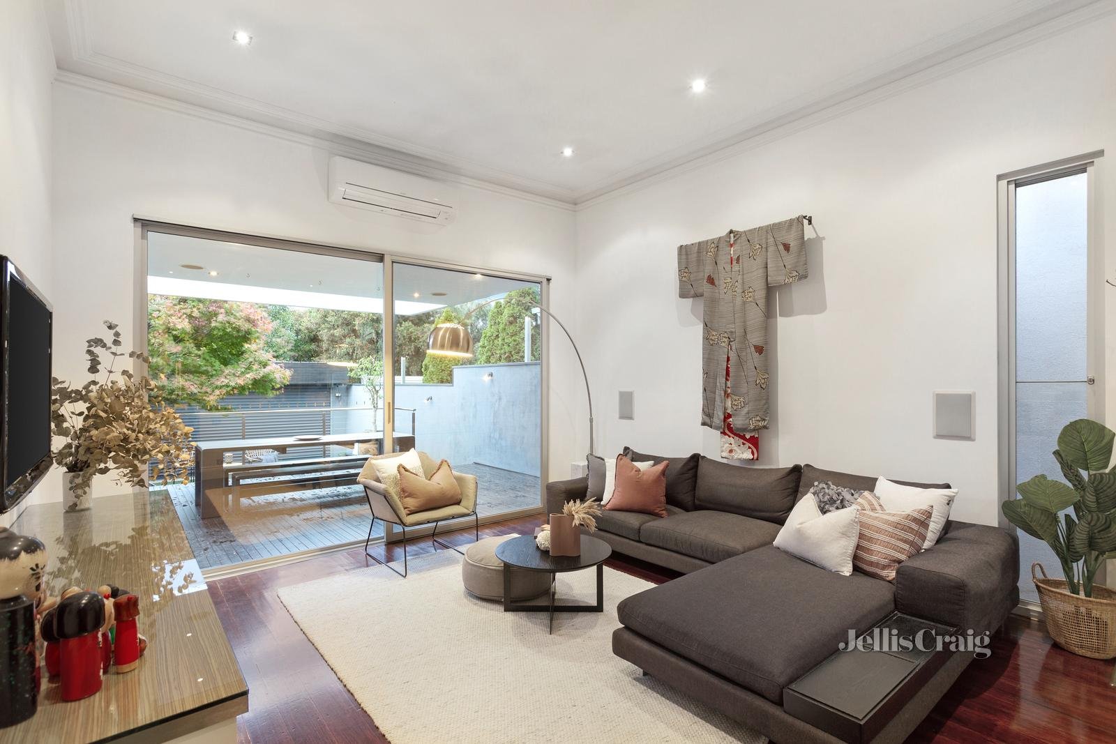 14 Primrose Street, Moonee Ponds image 3