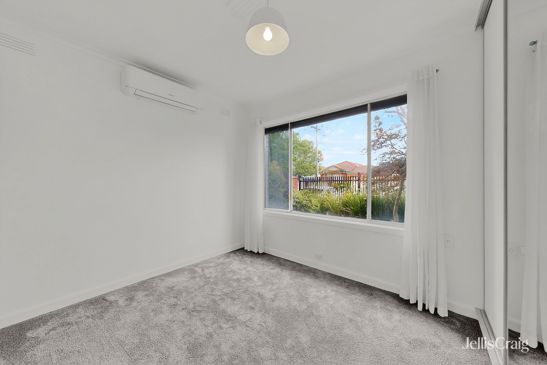 1/4 Prince Street, Essendon North image 10