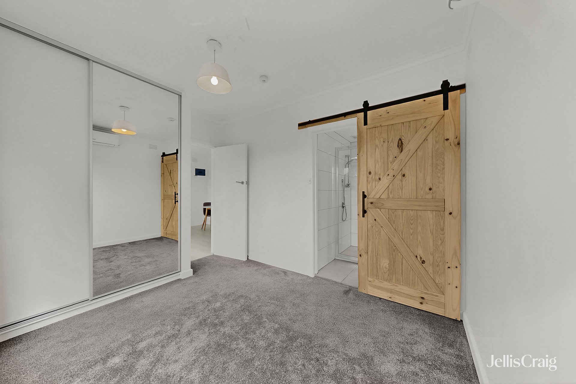 1/4 Prince Street, Essendon North image 11