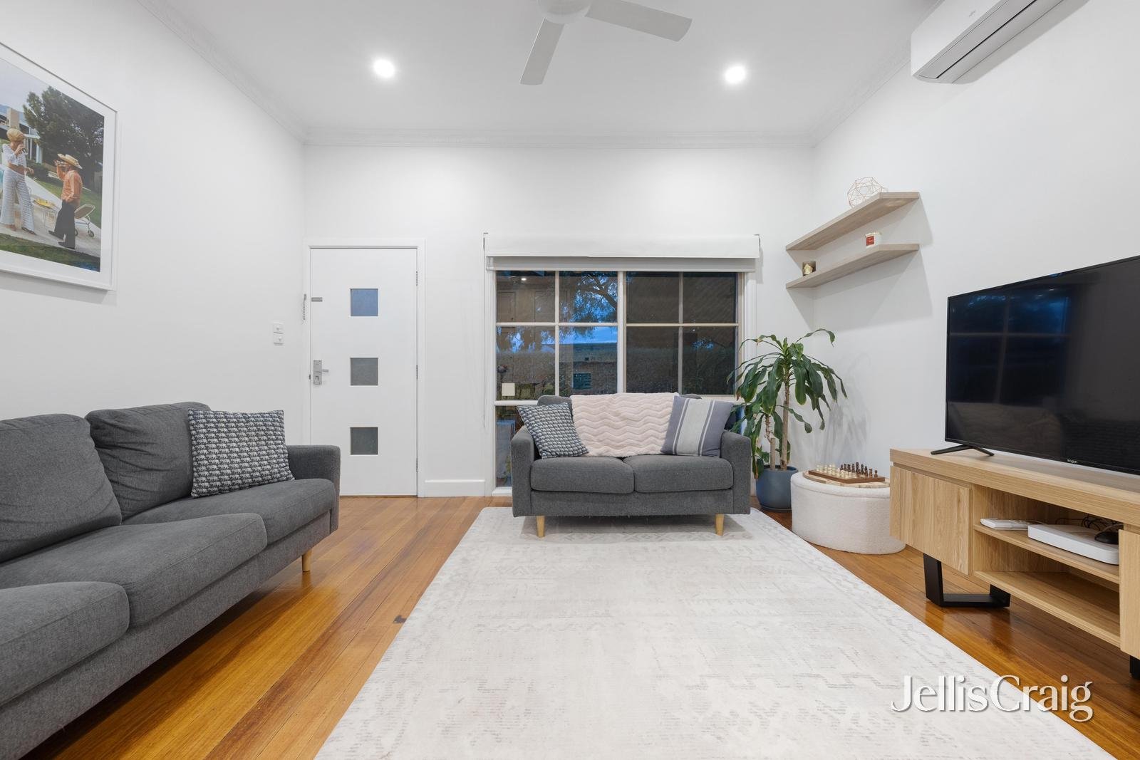 1/4 Quarry Road, Mitcham image 2