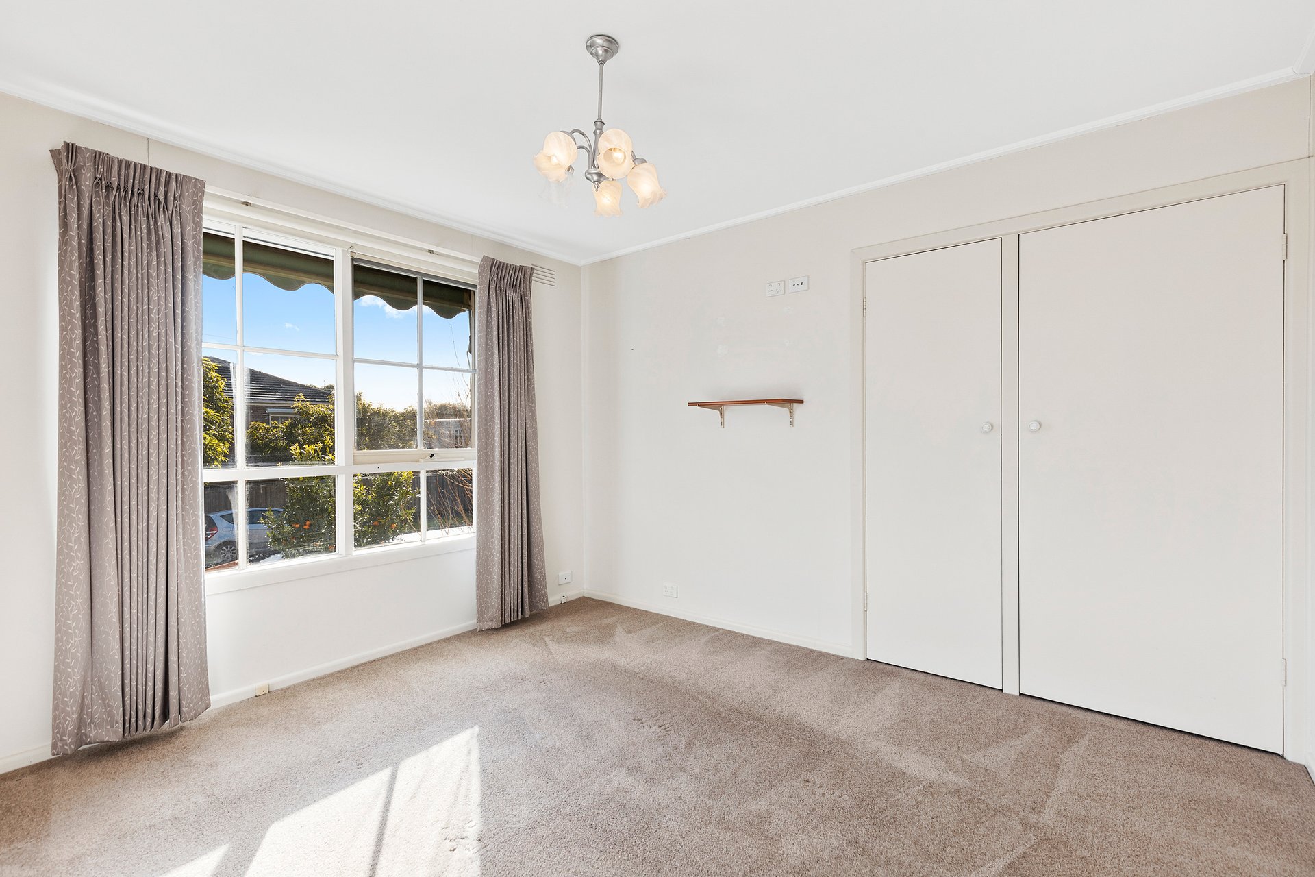 1/4 Raynes Street, Balwyn image 5