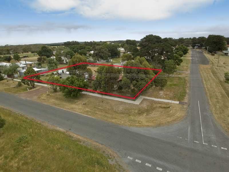 14 Read Street, Meredith image 1