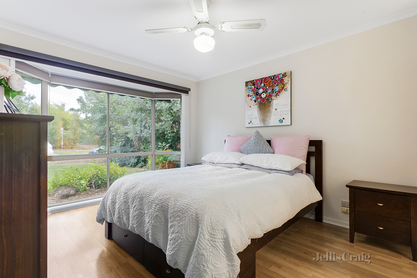 14 Rendcomb Street, Kilsyth South image 6