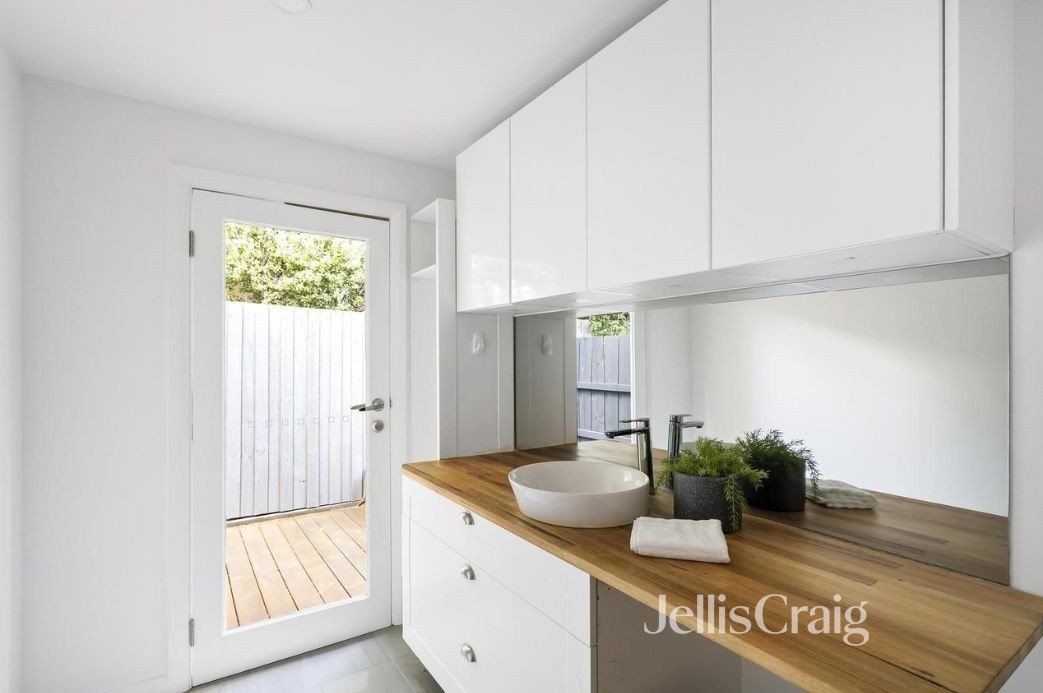 14 Rennie Street, Williamstown image 6