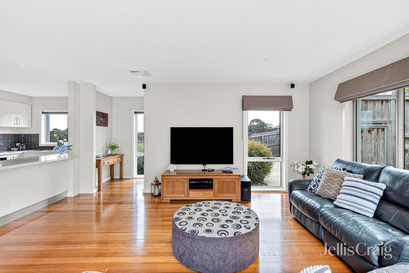1/4 Riviera Crescent, Ocean Grove image 7