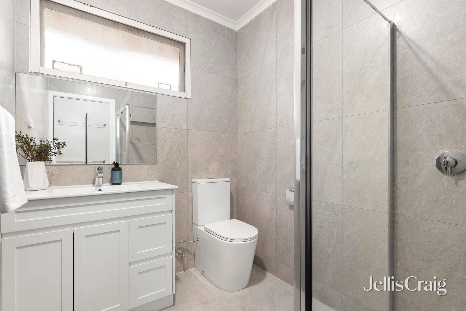 14 Robinson Street, Croydon image 8