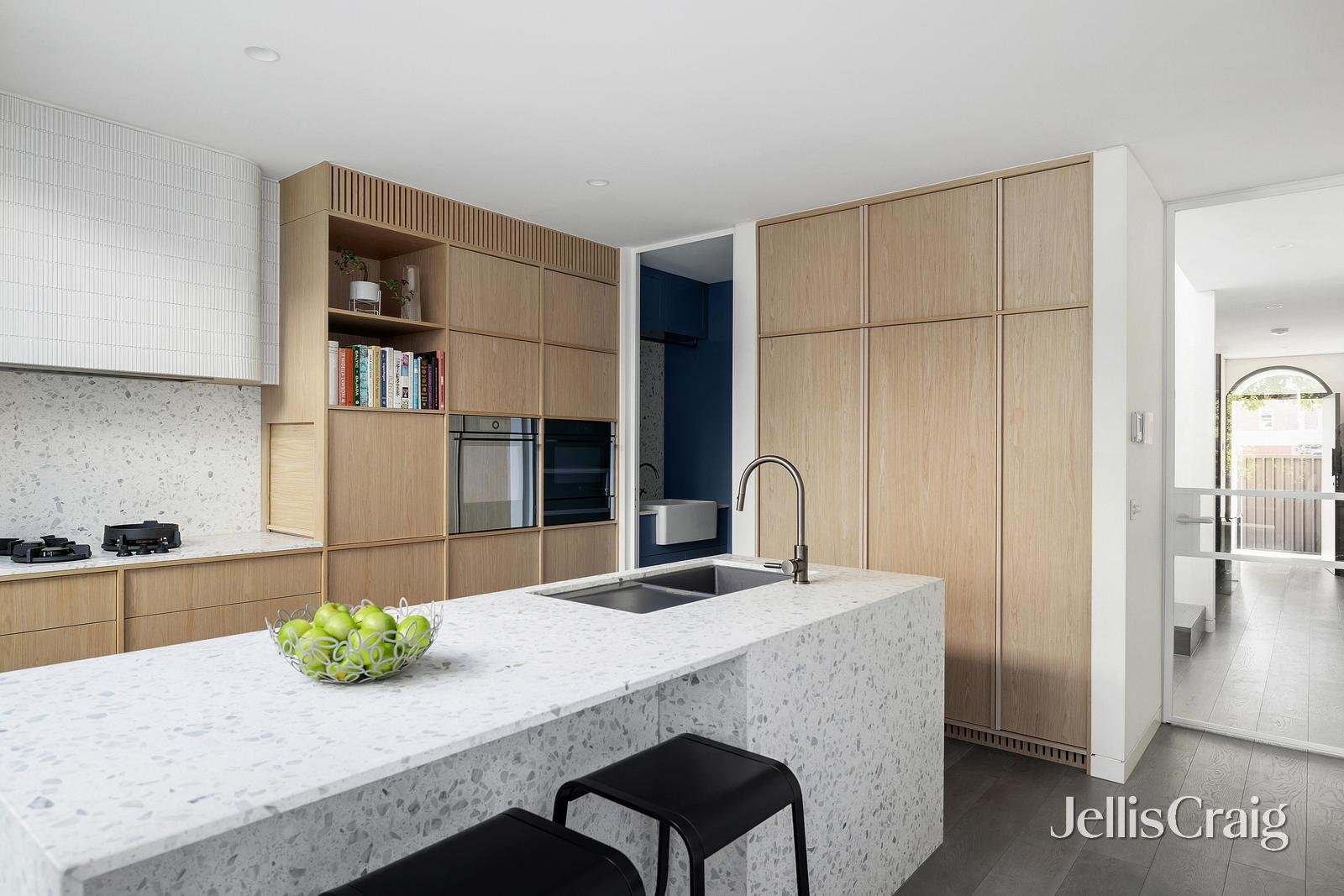 14 Robinson Street, Prahran image 3