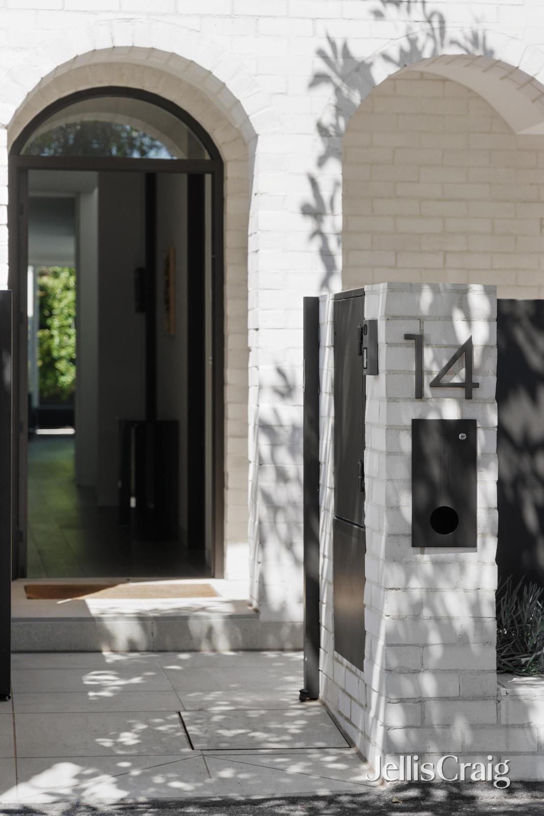 14 Robinson Street, Prahran image 12