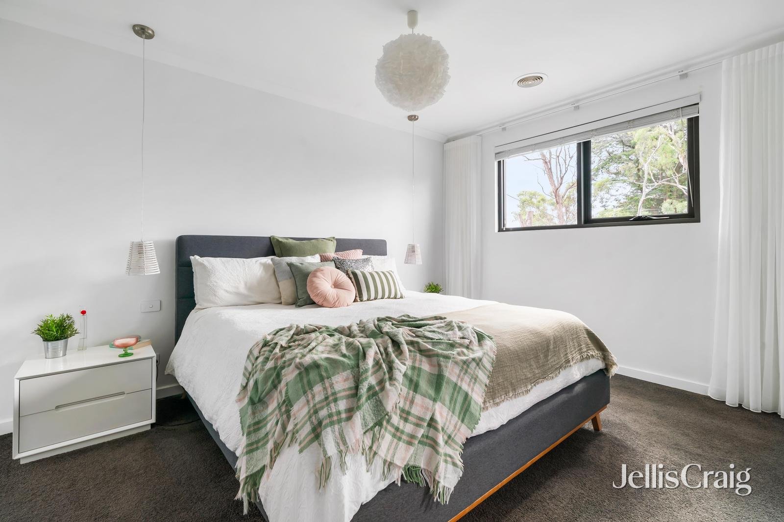 14 Rockliffe Street, Eltham image 7