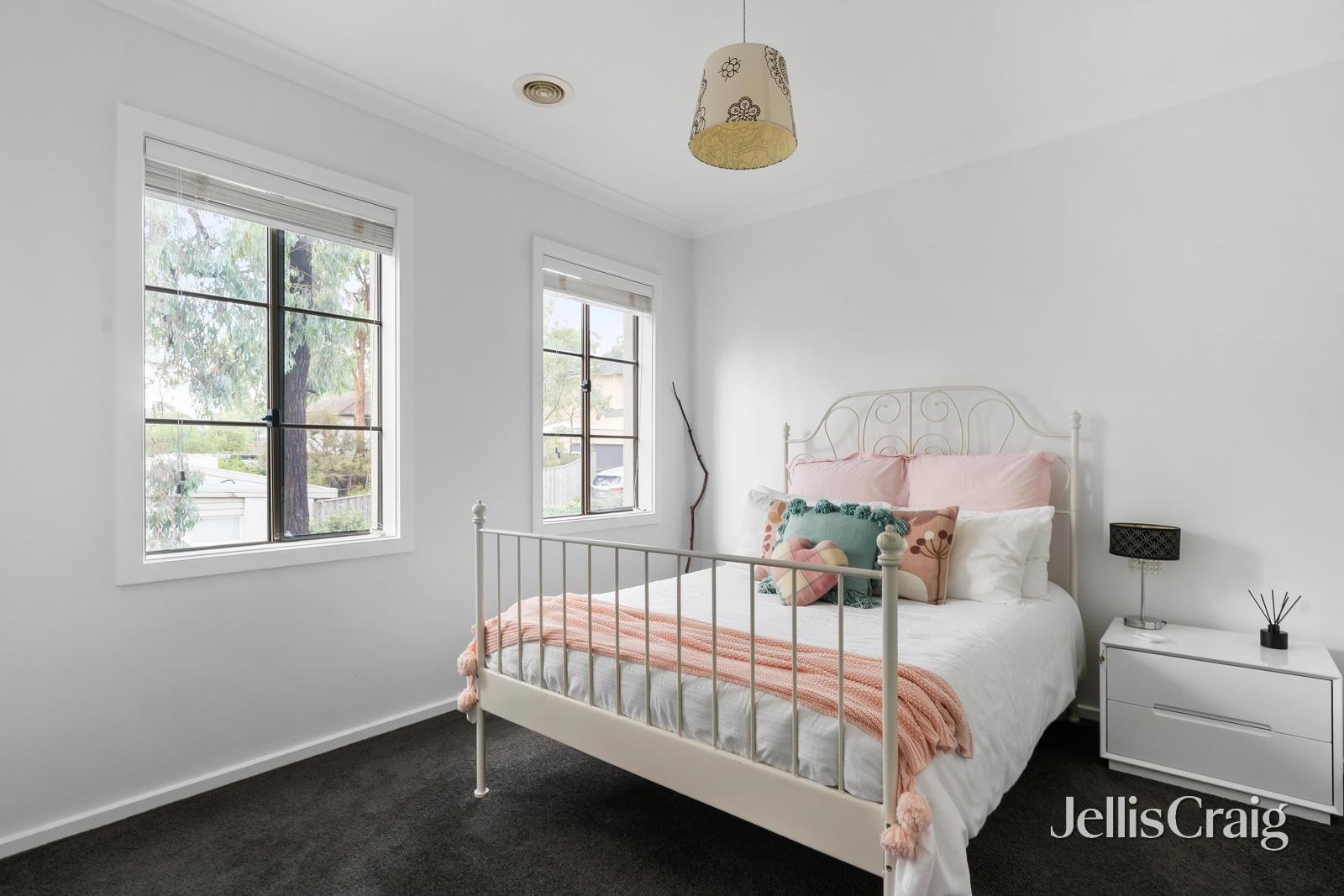 14 Rockliffe Street, Eltham image 11