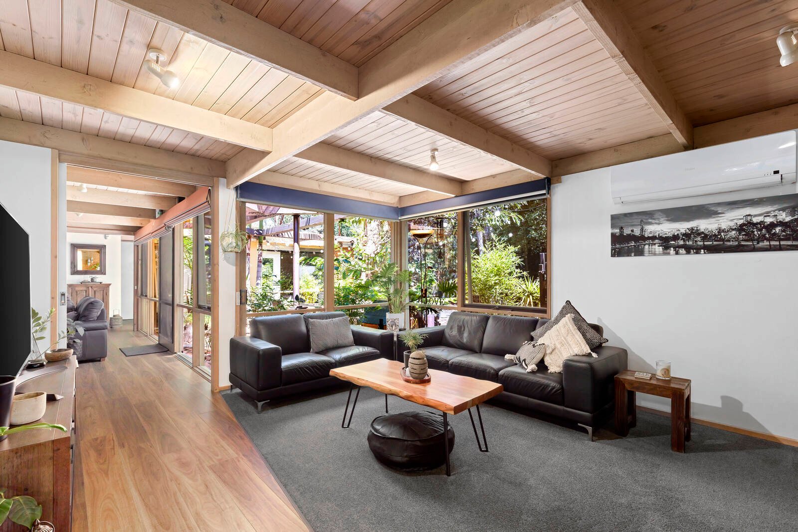 Property Gallery - Main Image
