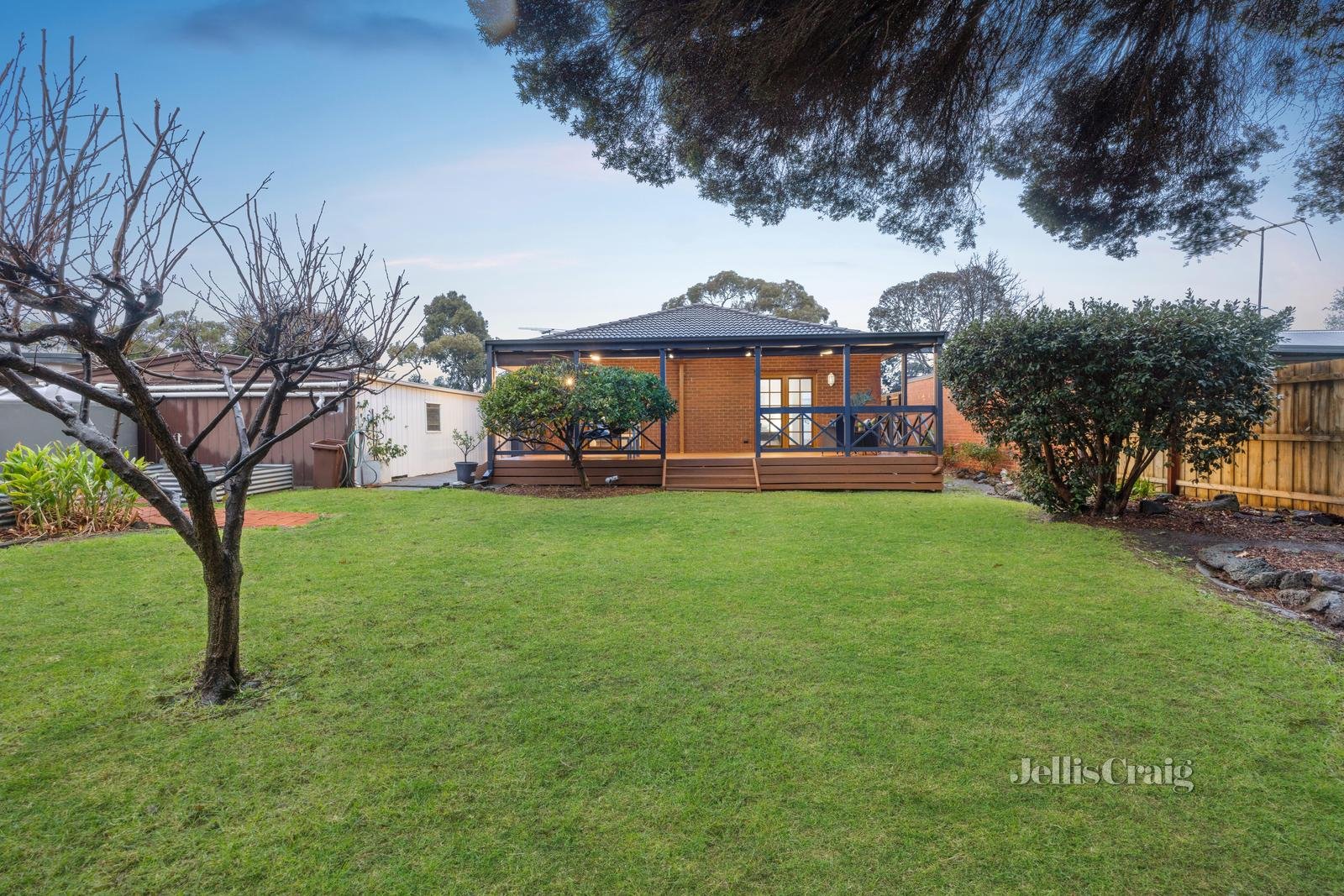 14 Ross Street, Ferntree Gully image 21