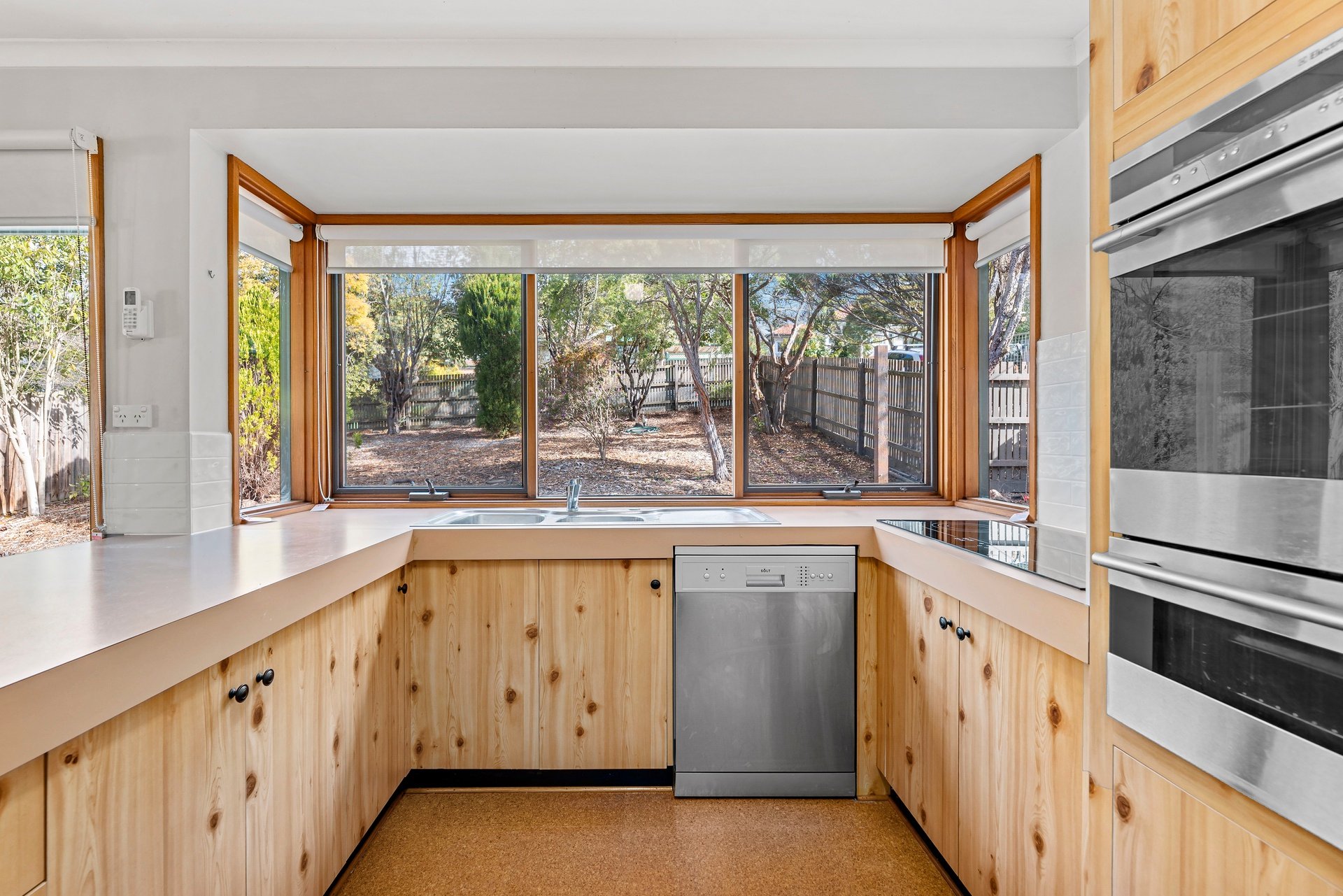 14 Rotherwood Avenue, Ringwood East image 3