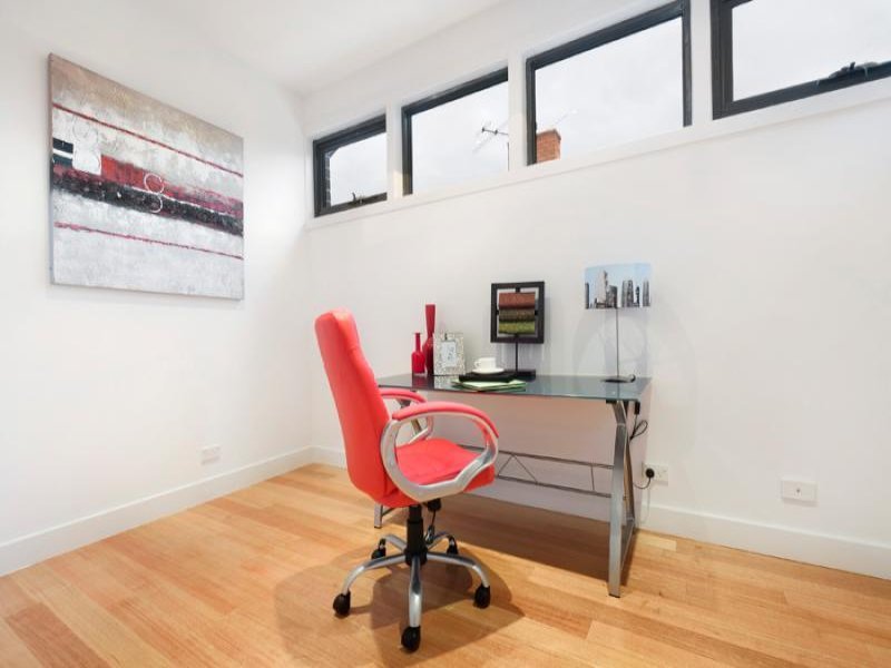 1/4 Saxton Street, Box Hill North image 5