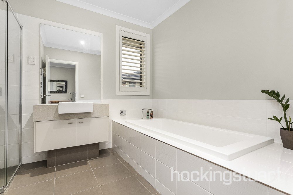 14 Scheele Street, Surrey Hills image 7