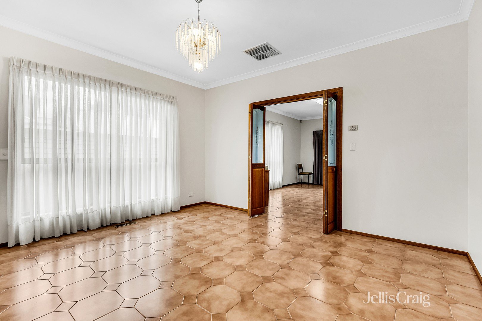 14 Shackell Street, Coburg image 4