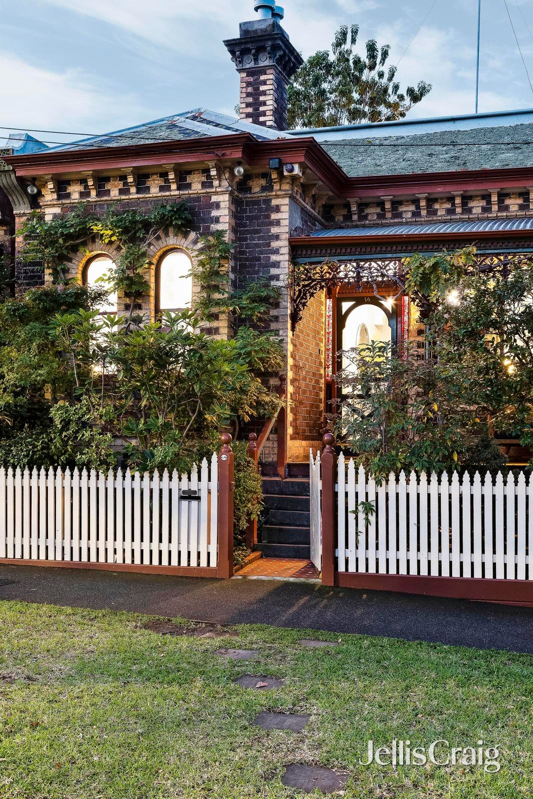 14 Shiel Street, North Melbourne image 2