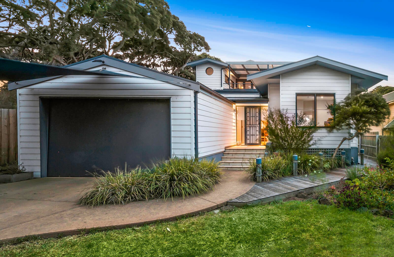 Property Gallery - Main Image