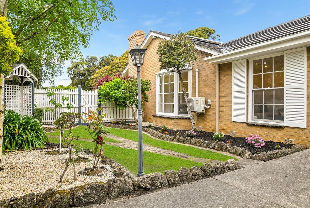 14 Snowden Drive, Glen&nbsp;Waverley image 18