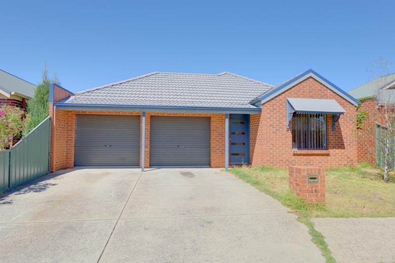 14 Somerset Drive, Lake Gardens image 1