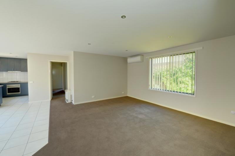 14 Somerset Drive, Lake Gardens image 3