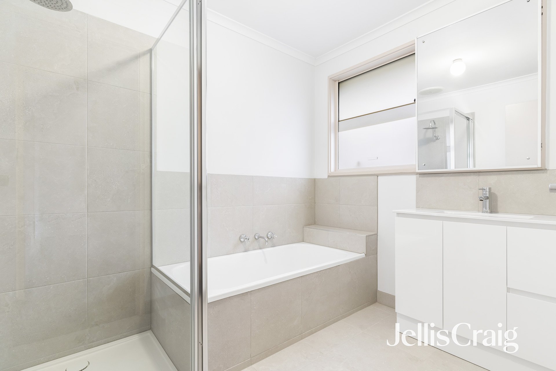 14 Springvalley Crescent, Keysborough image 6