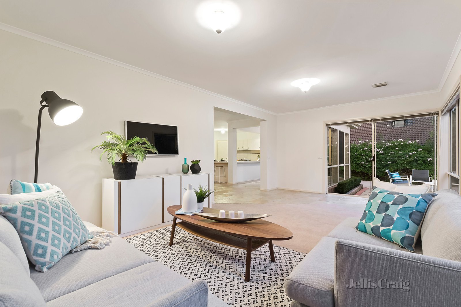 14 St Georges Court, Greensborough image 4