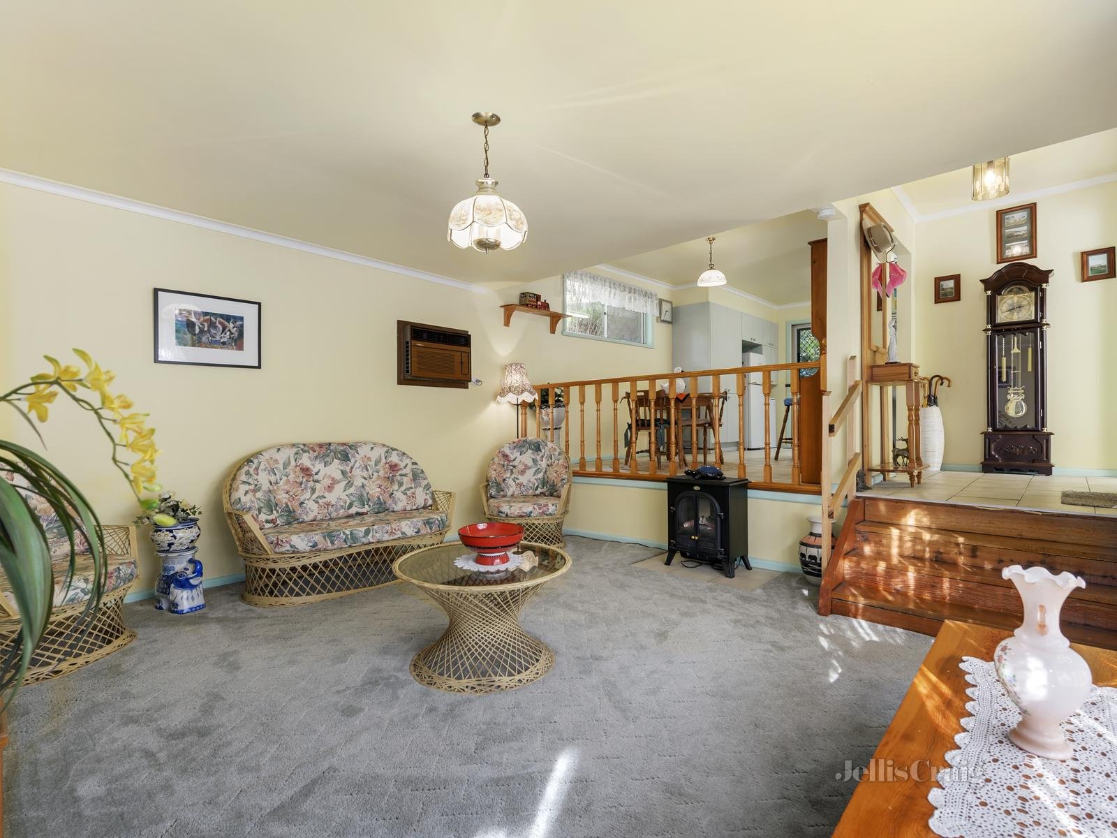 14 St Helena Road, Greensborough image 3