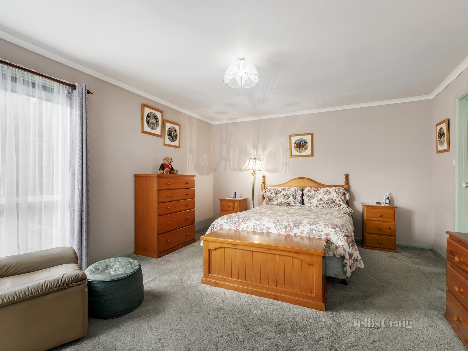 14 St Helena Road, Greensborough image 7