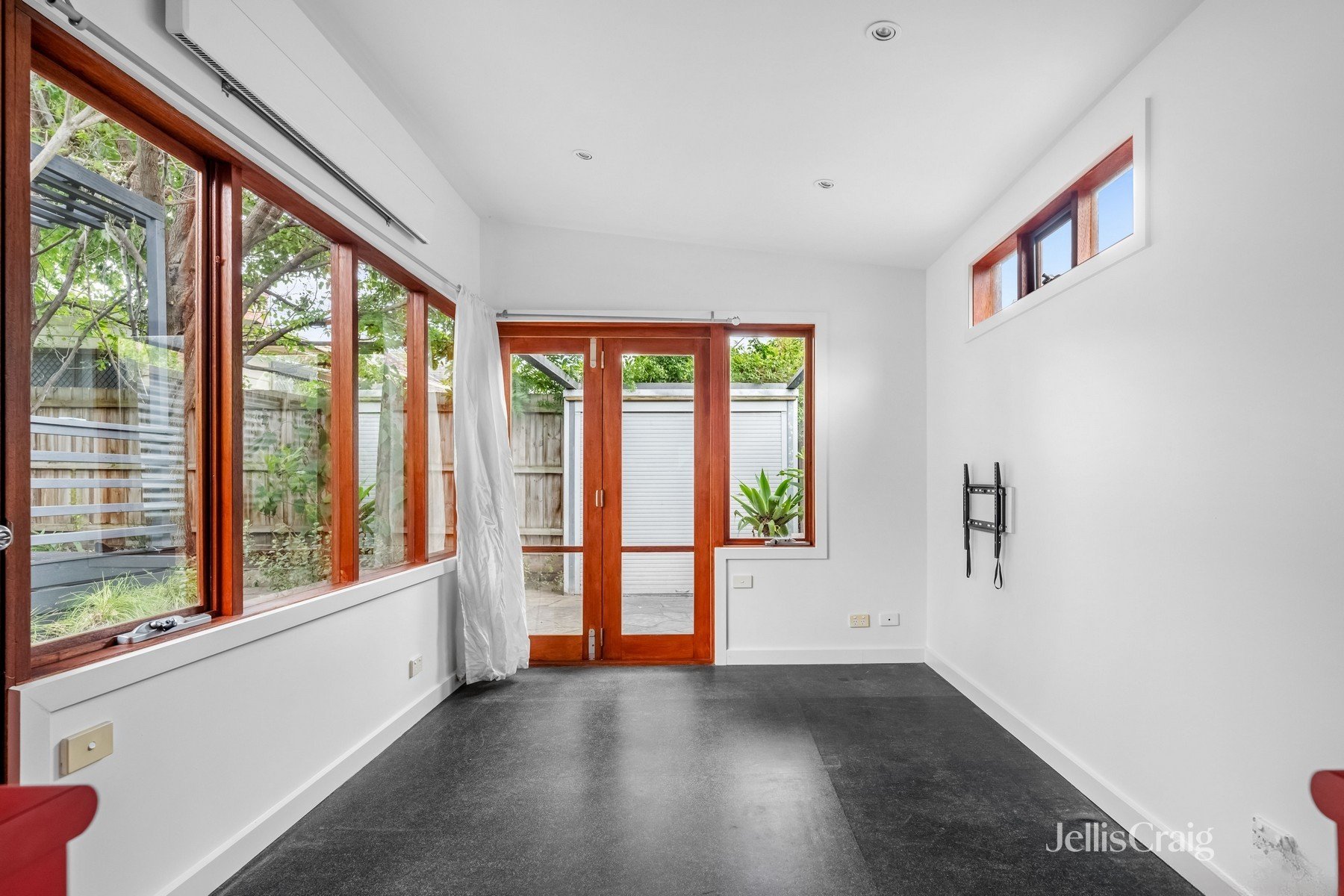 14 St Phillips Street, Abbotsford image 7