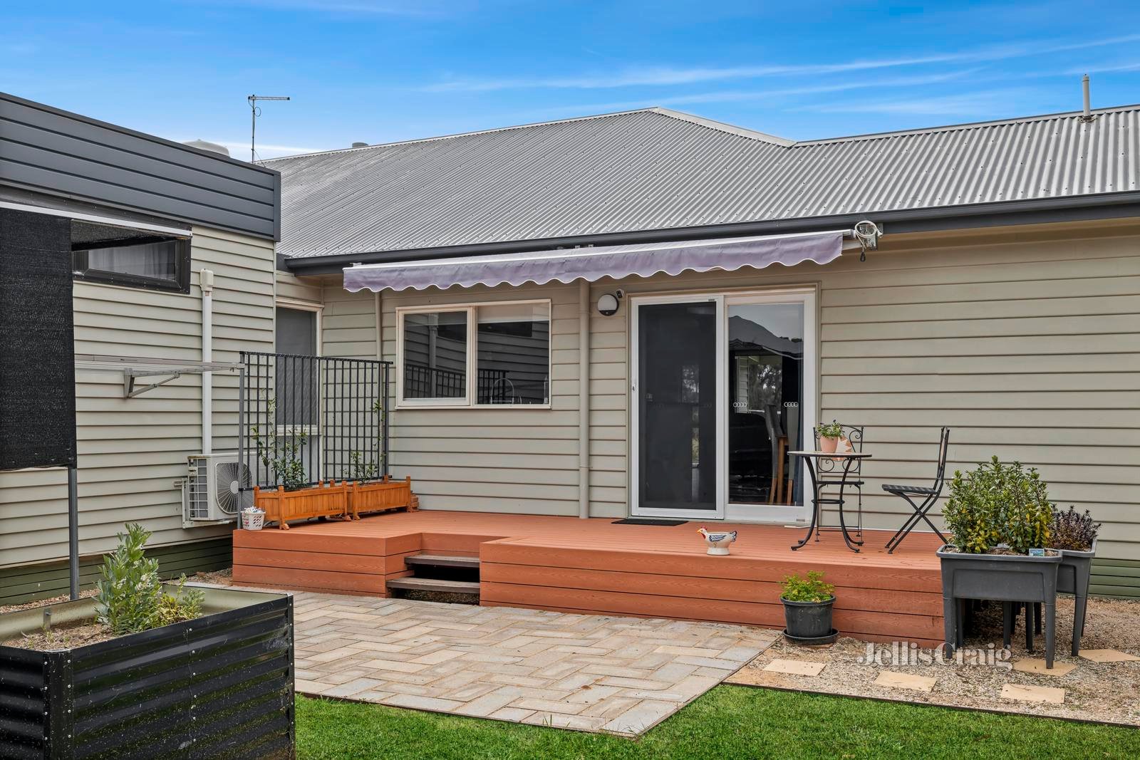 14 Stephen Street, Campbells Creek image 13