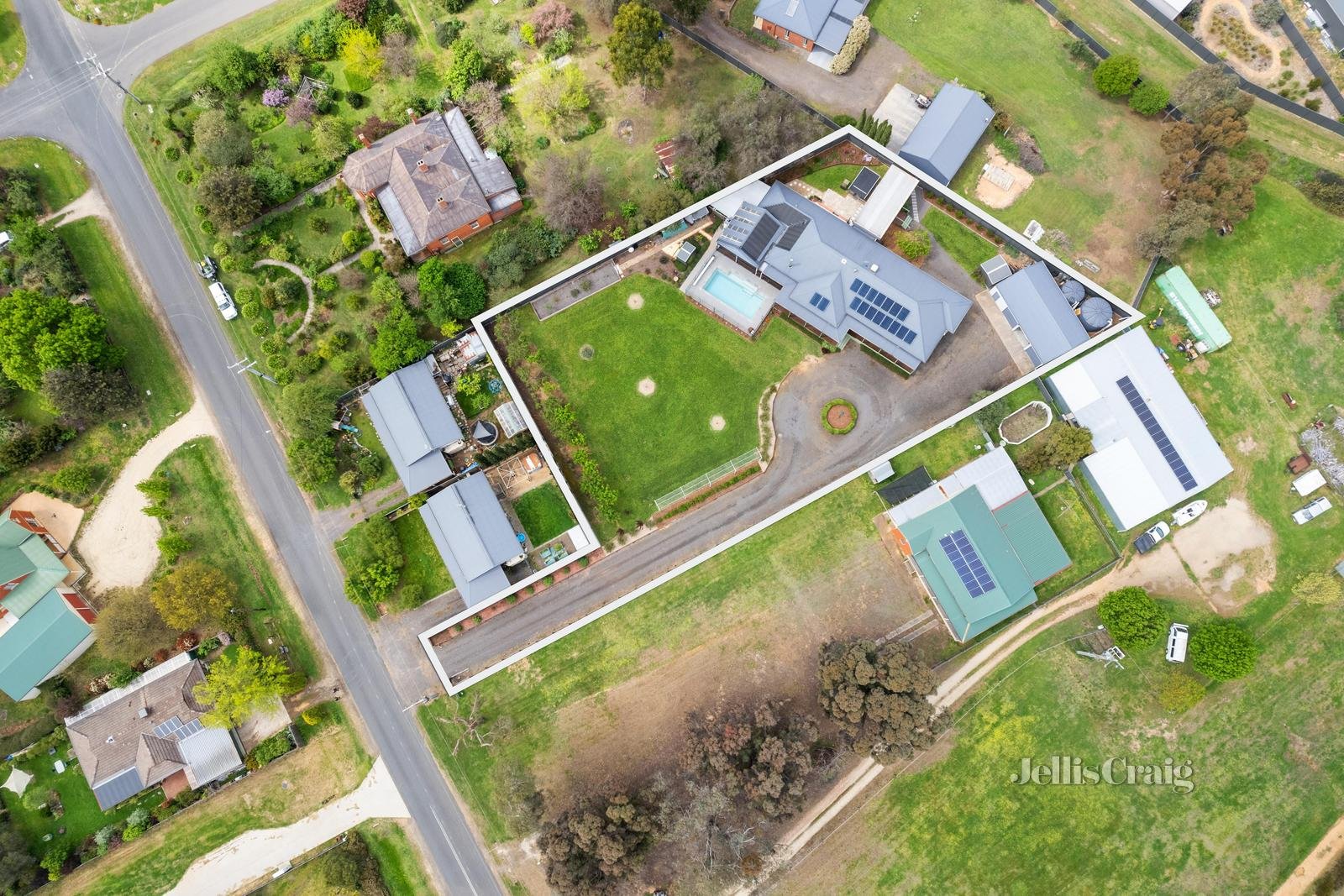 14 Stephen Street, Campbells Creek image 24