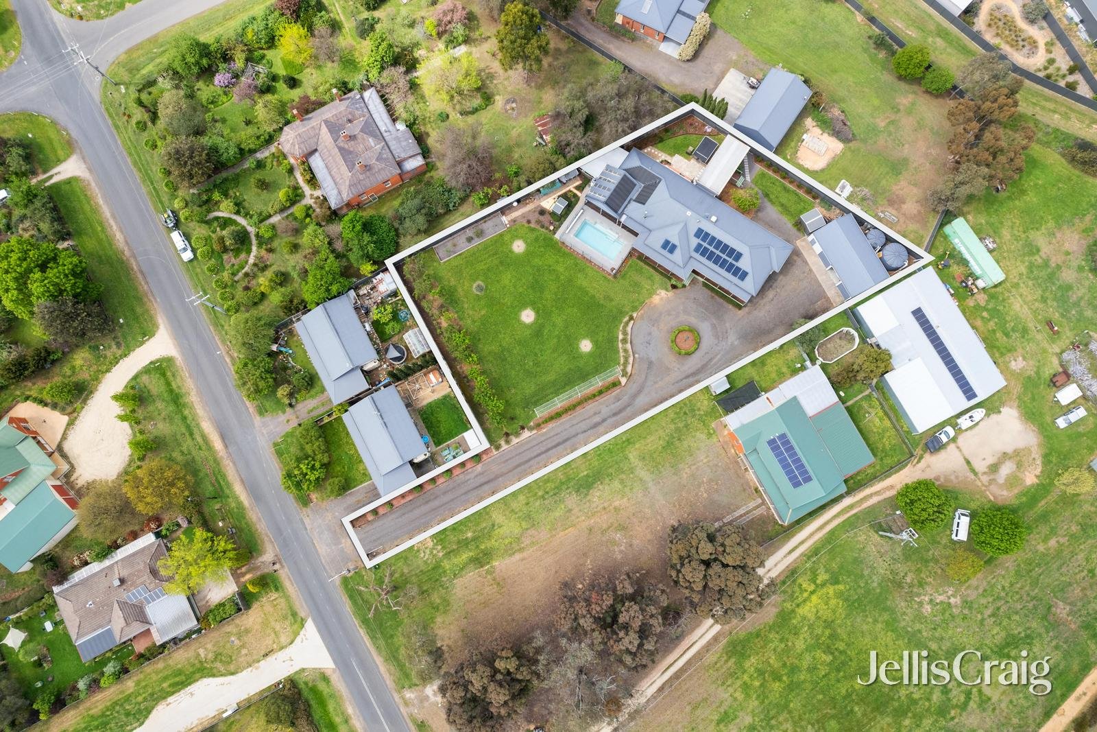 14 Stephen Street, Campbells&nbsp;Creek image 29