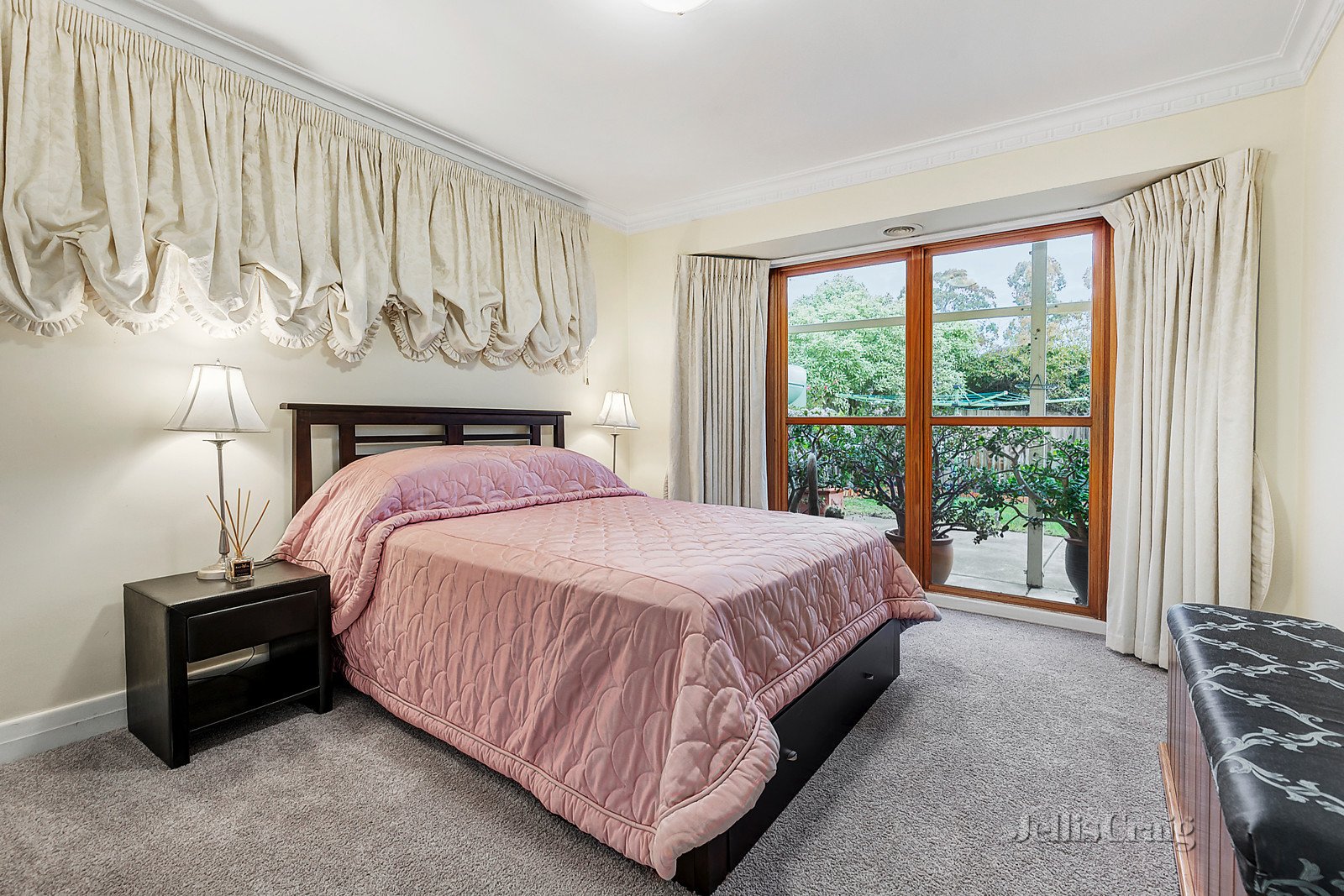 14 Stocks Road, Mount Waverley image 5